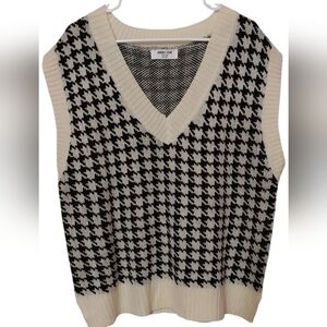 Sweater Vest Size Large XL Double Zero Black Ivory Herringbone V-neck Acrylic gc